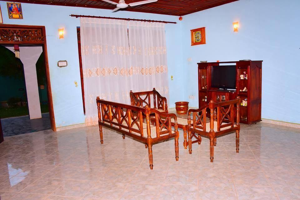 Gold Coast Resort Велигама Экстерьер фото