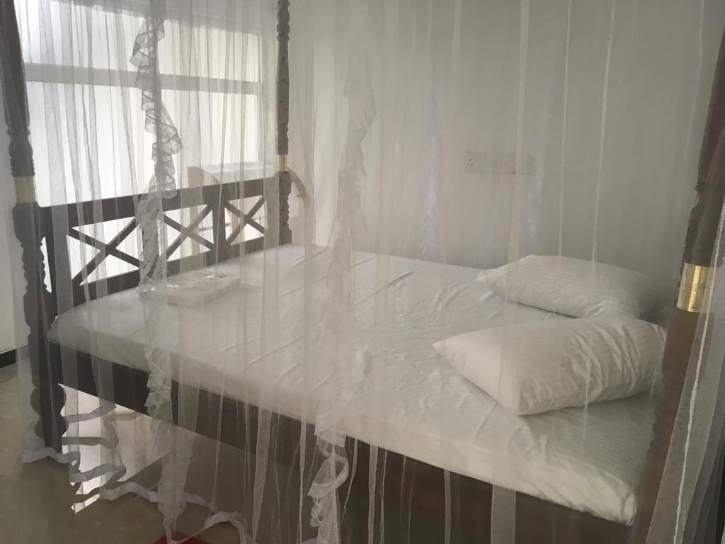 Gold Coast Resort Велигама Экстерьер фото